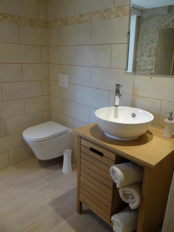 Les Marguerites Bed & Breakfast Champdolent Bagian luar foto