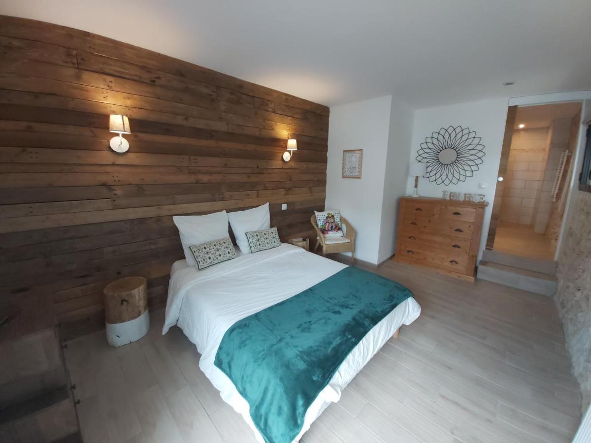 Les Marguerites Bed & Breakfast Champdolent Bagian luar foto